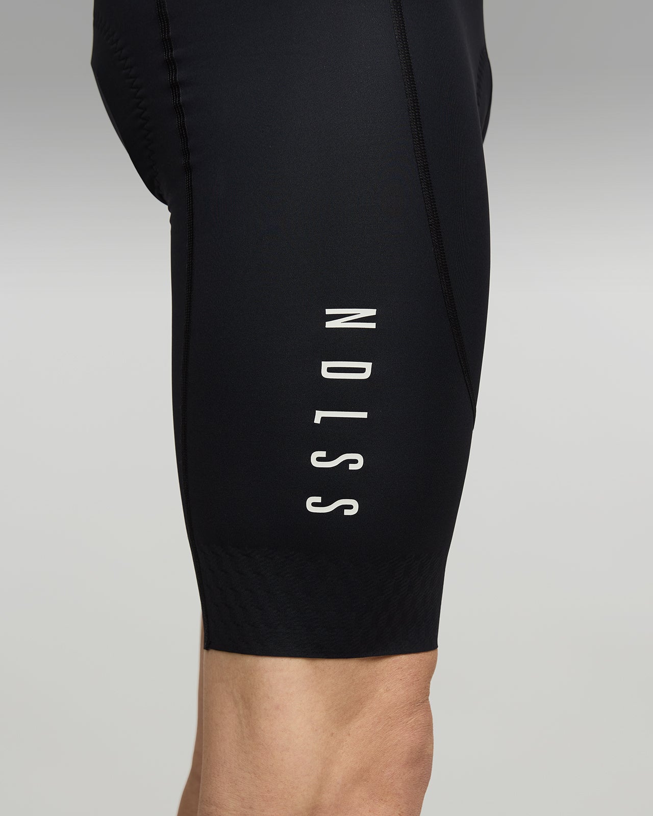 NDLSS FAST Bib shorts Blackビブショーツ Fast™ Bib Shorts 2.0 - Black – Ndlss®