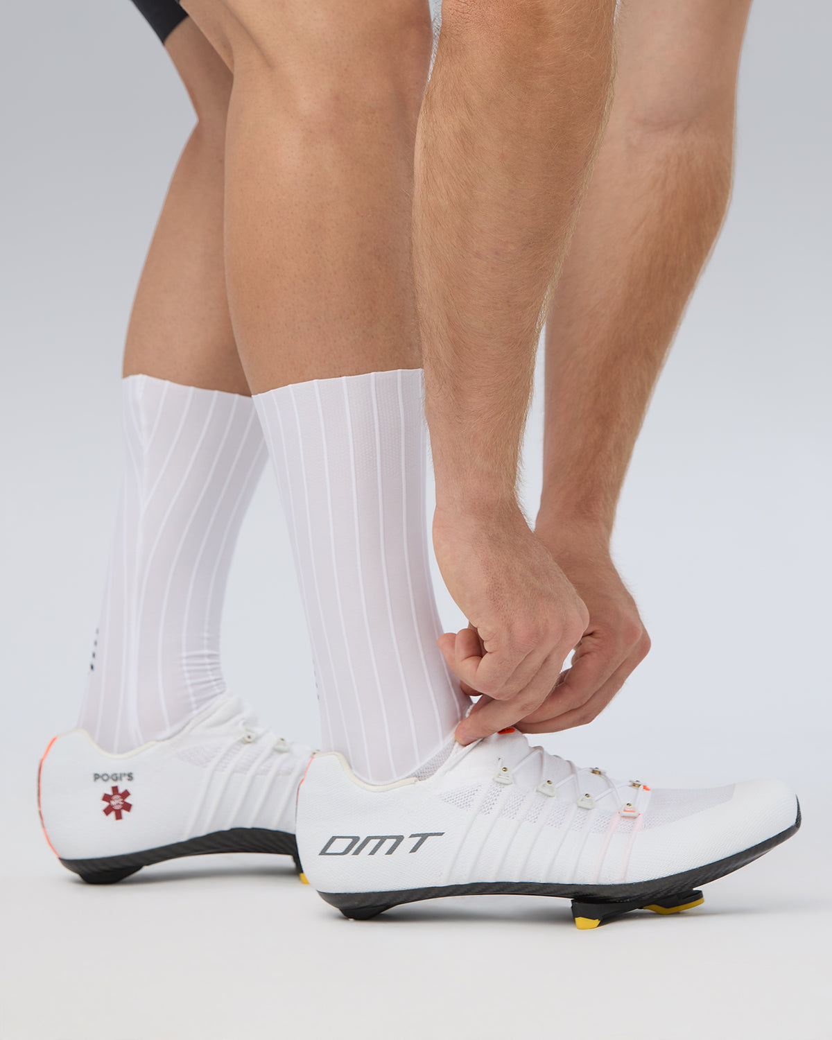 AERO Socks - White
